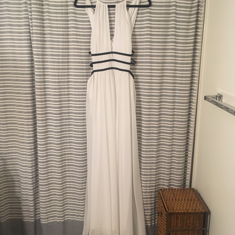 White/Black Formal Gown. Size L